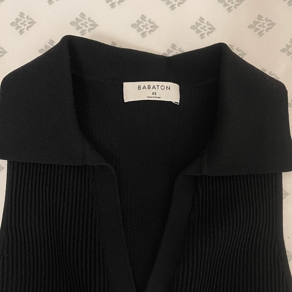 Aritzia Babaton Sculpt Knit Polo Top in Black - Picture 3 of 9